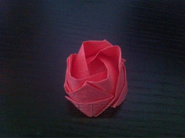 纸质玫瑰，永不凋零的花，见证爱情。折纸diy 第38步