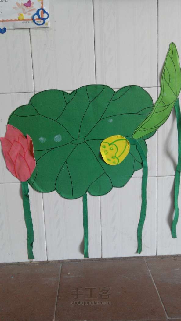 幼儿园的手工墙壁纸贴画 第1步
