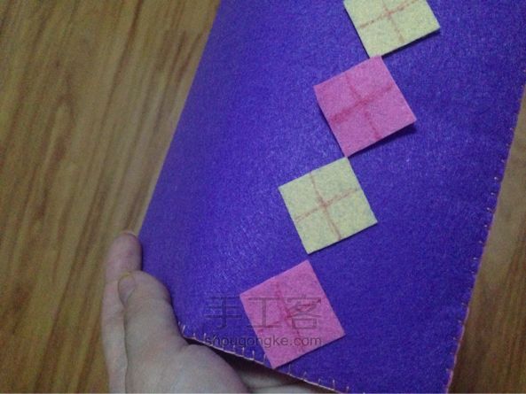 粉紫钱包👛～不织布diy 第15步