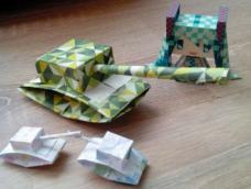 军事迷们看过来 (´,,•∀•,,`)，只需要三张纸就可以做出的可爱小坦克，简易哦！