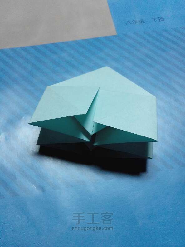 超简单的爱心折纸教程 第5步