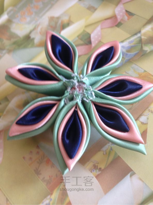 莲花发饰 第10步