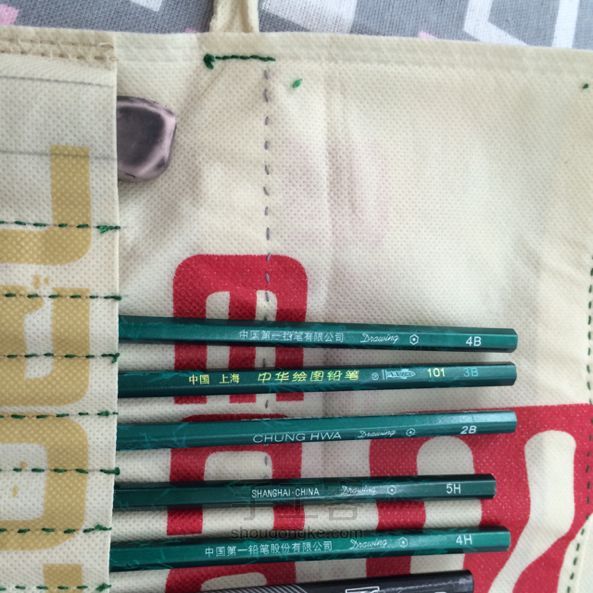 无纺布袋子改造笔袋DIY 第5步