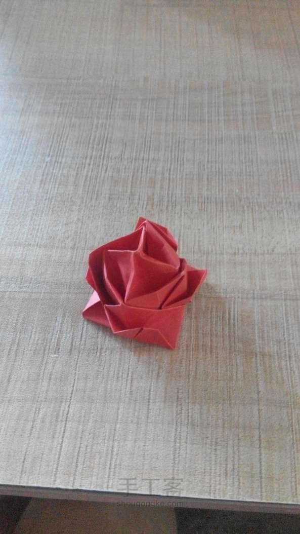 美美纸玫瑰花。 第17步