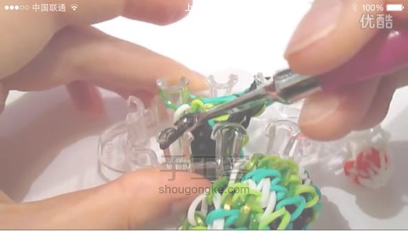 彩虹织机DIY pocker dots bracelet 第69步