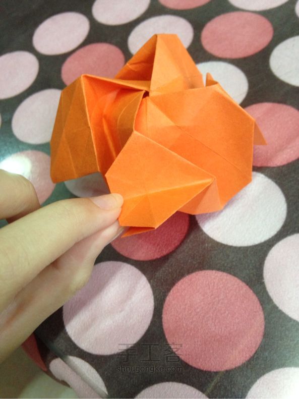 有点像川崎玫瑰的…玫瑰 折纸教程 第35步