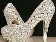 漂亮DIY新娘鞋，美化自己喜欢的鞋子