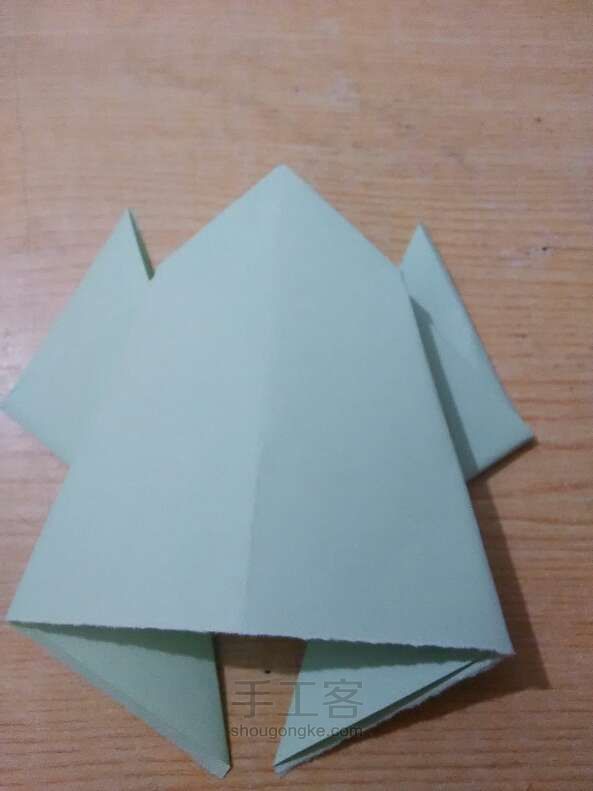 青蛙王子 折纸手工 第6步