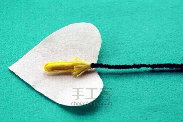超容易上手的布一样的马蹄莲 不织布DIY 第2步