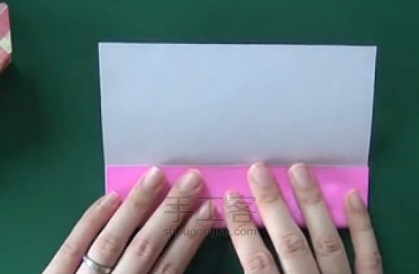 情人节手工折纸爱心盒子（转） 第2步