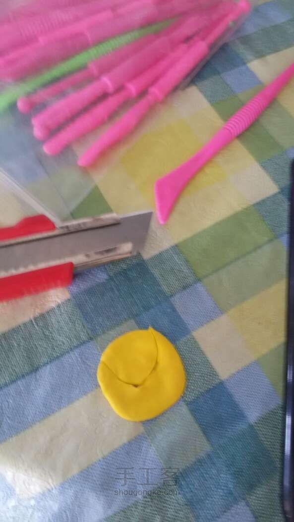 废旧手机壳变超拉风性感立体手机壳 手工制作 第3步