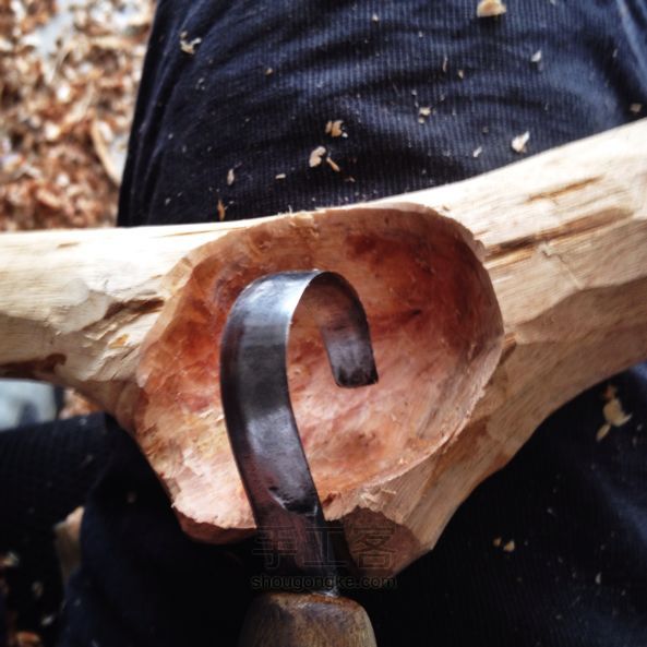 木质手工DIY 挖勺子 第3步