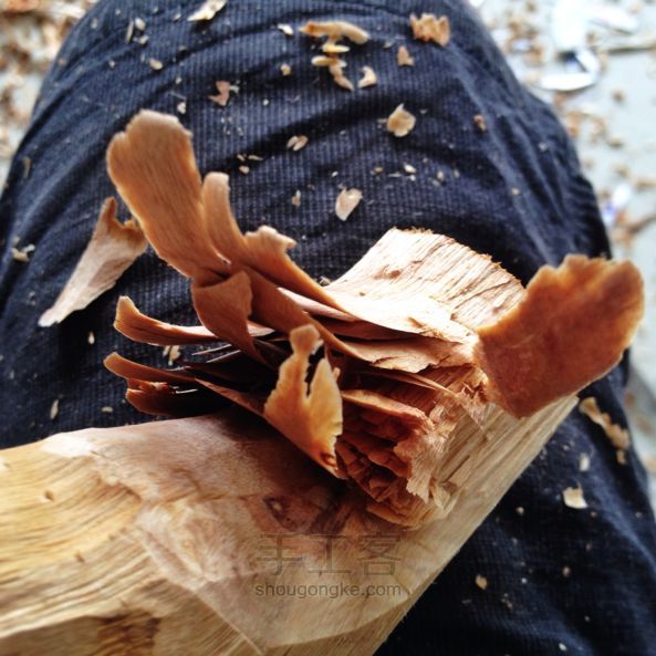 木质手工DIY 挖勺子 第4步