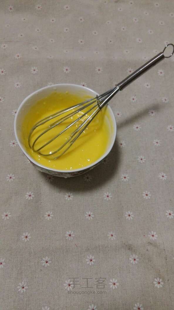 DIY两分钟厨房美味微波炉蛋糕 第3步