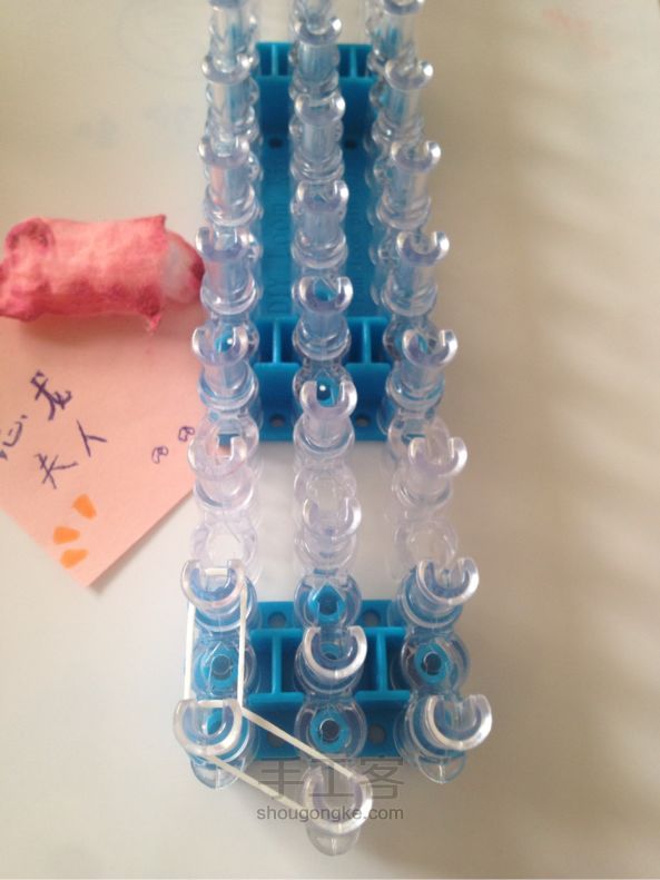 Rainbow loom 纵向交叉彩虹手链 彩虹织机 第2步