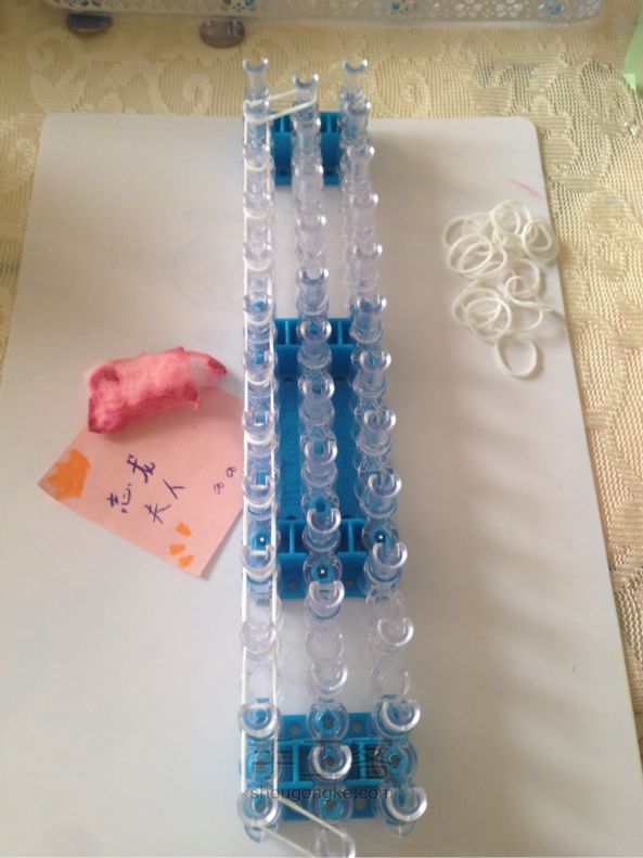 Rainbow loom 纵向交叉彩虹手链 彩虹织机 第3步