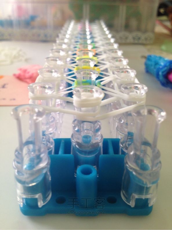 Rainbow loom 纵向交叉彩虹手链 彩虹织机 第14步