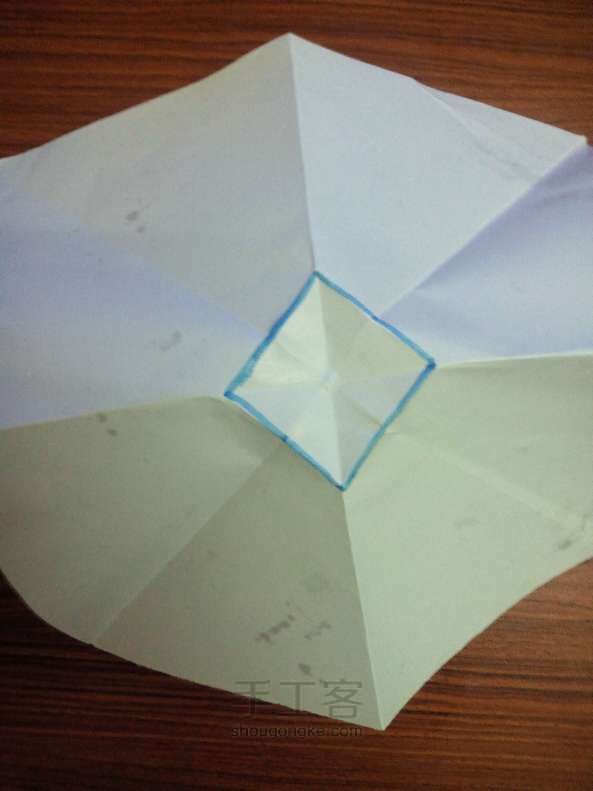 纸折蝴蝶结 折纸教程 第13步