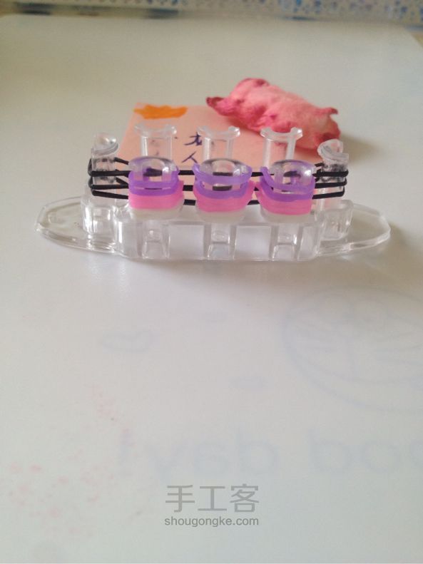 Rainbow loom 可双面戴的泰比手链 彩虹织机 第4步
