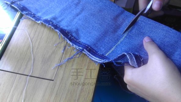 手工DIY 牛仔布钱包 第2步