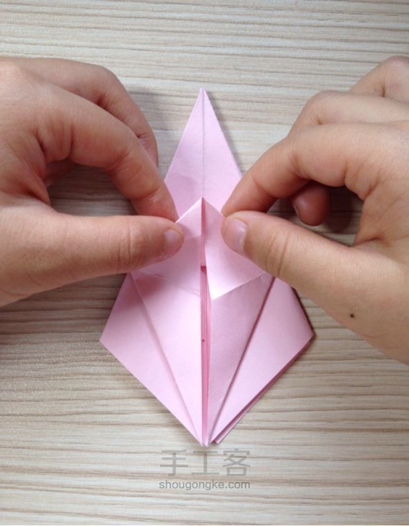 百合花  折纸教程 第22步