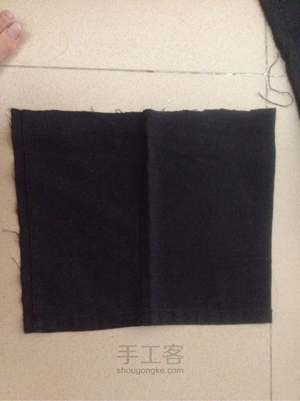 黑裤子做手袋 手工DIY 第2步