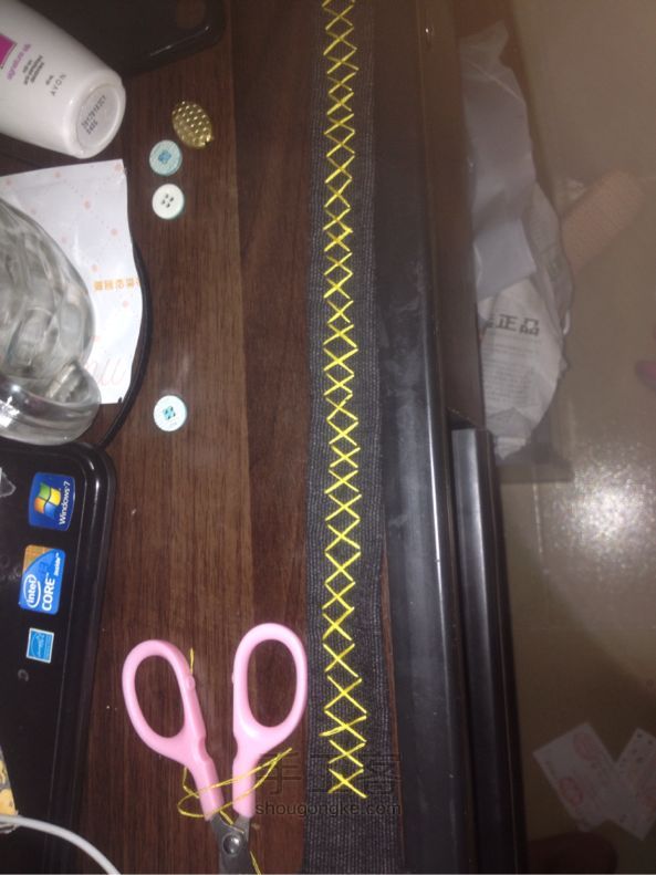黑裤子做手袋 手工DIY 第6步