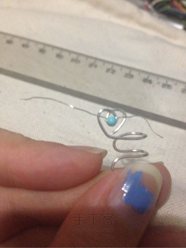 DIY简单美丽的绕线耳骨夹——珠淚 第6步
