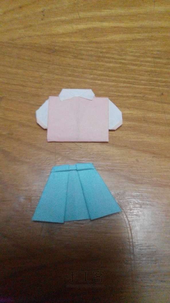 荞麦茶的服装店之迷你短裙 折纸教程 第10步