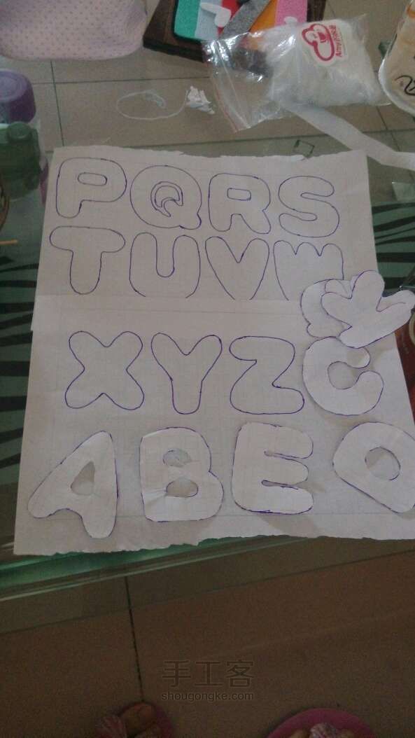 可爱的二十六个字母 DIY不织布制作教程 第1步