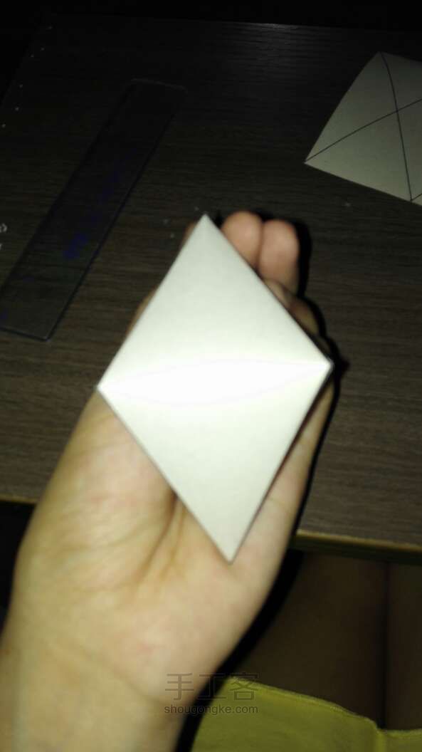 会活动的折纸玩具  折纸方法 第7步