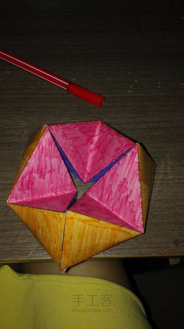 会活动的折纸玩具  折纸方法 第12步