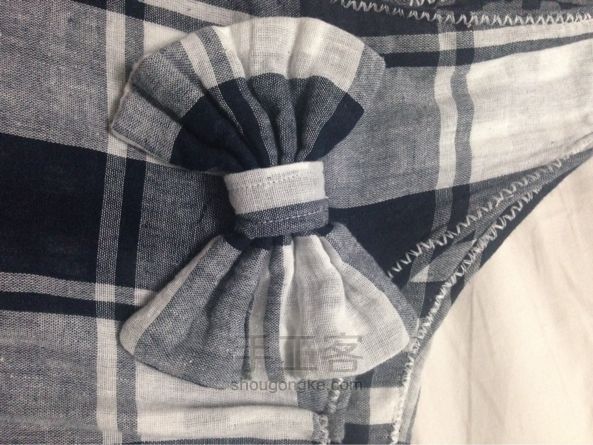 原创：英伦大格美裙裙，求你千万别说床单改造滴  旧物改造 第9步