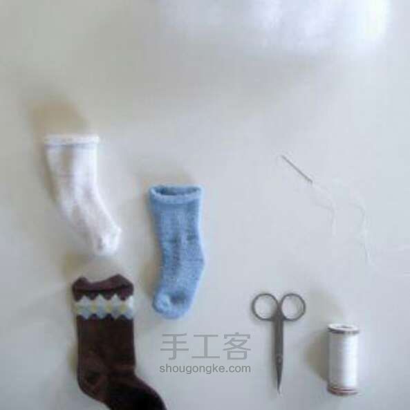 DIY手工袜子兔子图片教程 第1步