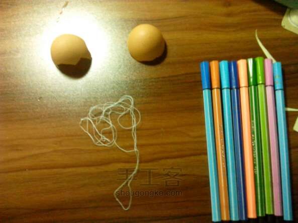 鸡蛋做的小挂链 DIY手工制作教程 第1步