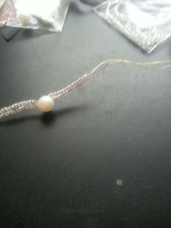 珍珠串珠发带  DIY手工制作教程 第2步