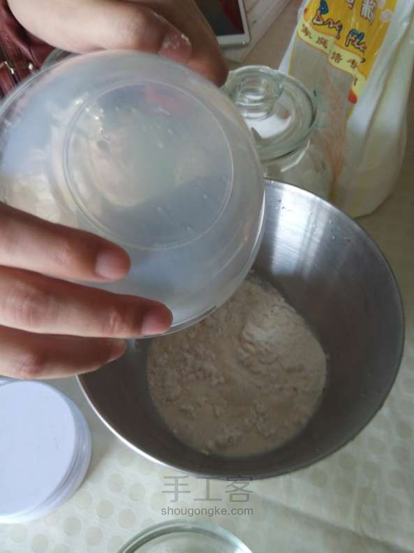 炒鸡美味培根芝士披萨详细教程（你值得学会）美食教程 第8步