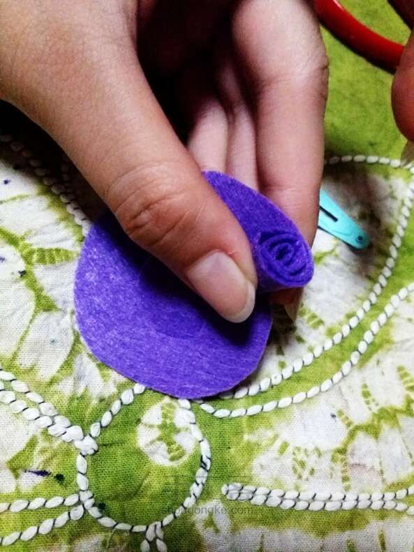 不织布小玫瑰发夹  DIY手工制作教程 第3步