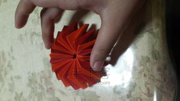手工折纸烟花 折纸教程 第52步