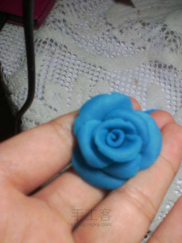 蓝色玫瑰，只需要橡皮泥 DIY手工制作教程 第1步