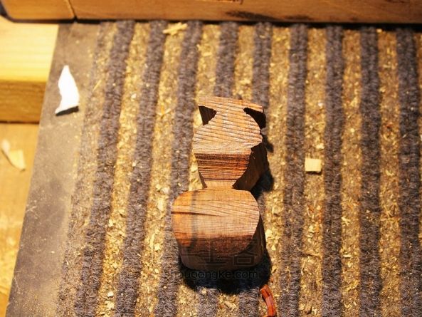 手工制作的木质葫芦~ DIY手工制作教程 第3步