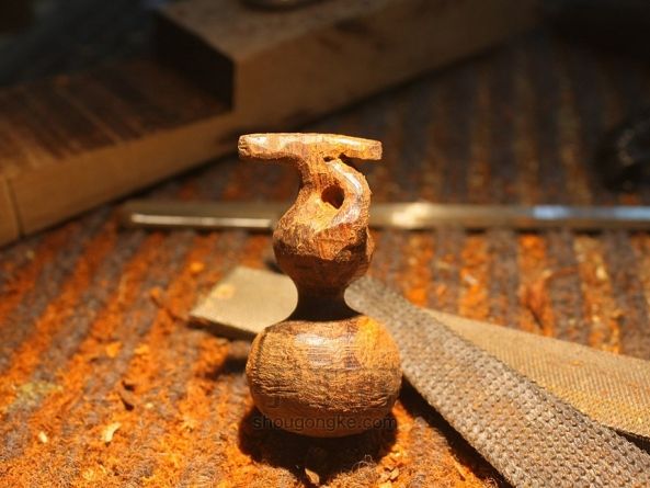 手工制作的木质葫芦~ DIY手工制作教程 第5步