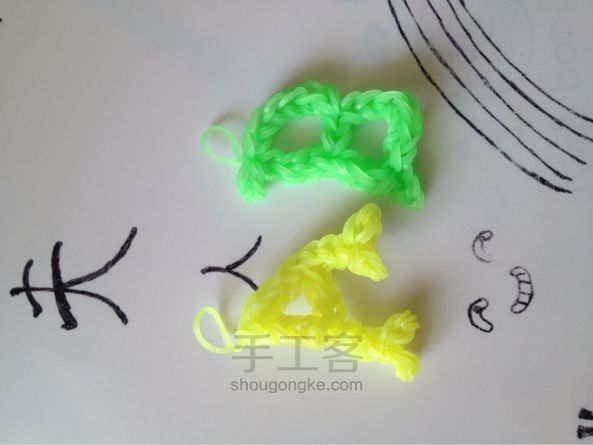 Rainbow loom 字母B  彩虹织机 第22步