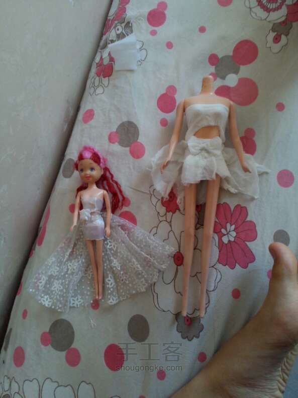 芭比礼服  DIY手工制作教程 第7步