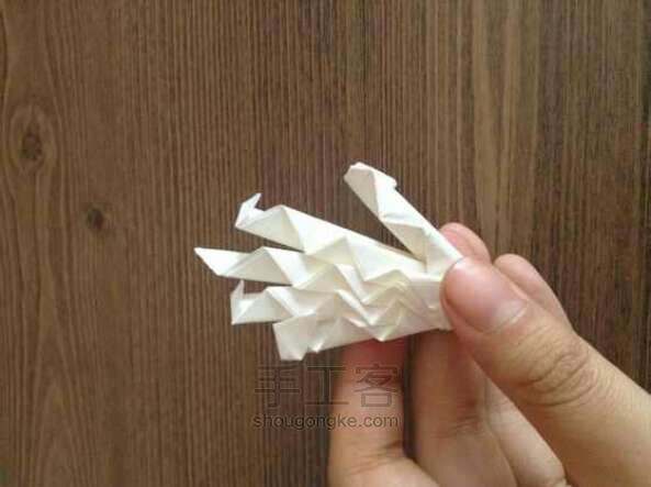 纸制骷髅手折纸方法 第28步