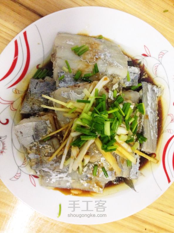 清蒸东海带鱼 美食教程 第6步