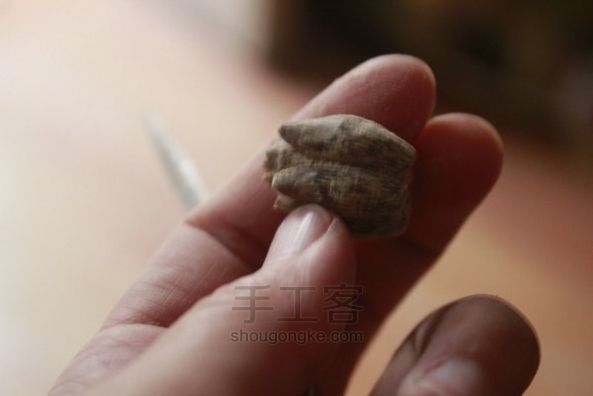 滴血莲花的手工制作教程 第8步