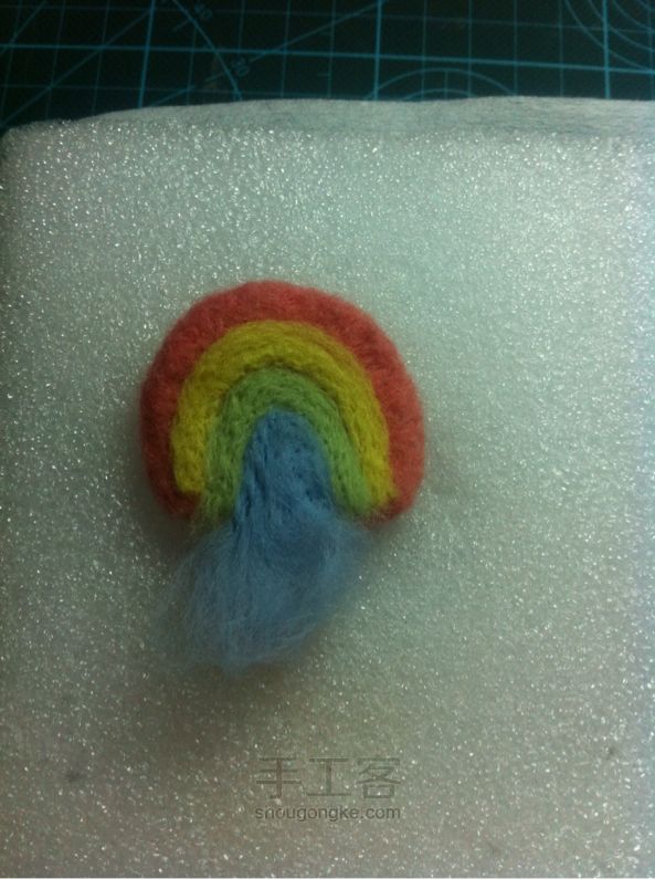 彩虹在身边羊毛毡DIY制作方法 第10步