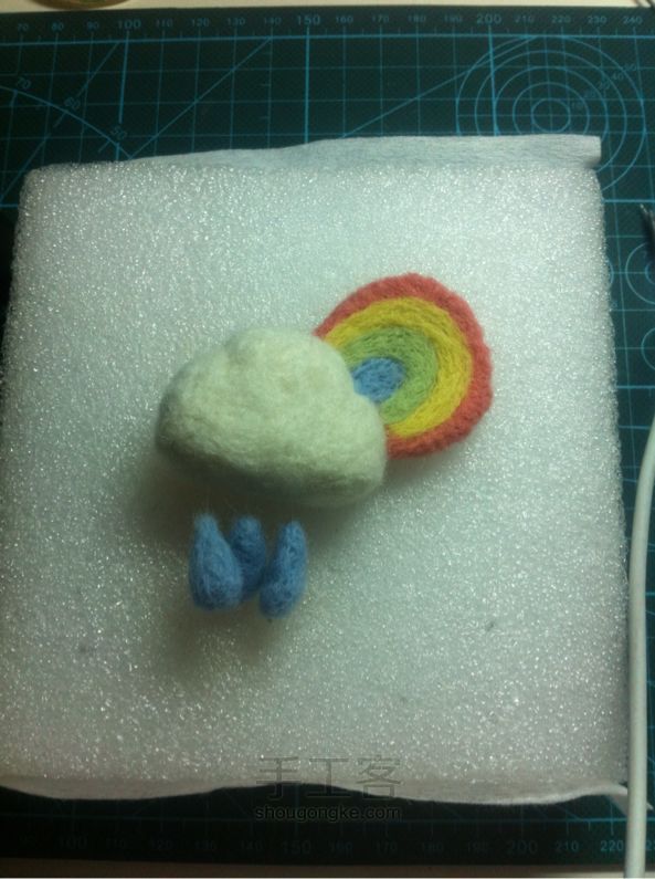 彩虹在身边羊毛毡DIY制作方法 第12步