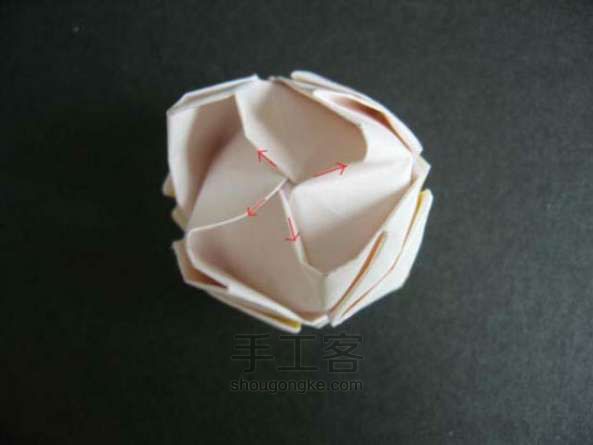 玫瑰花折纸方法 第51步